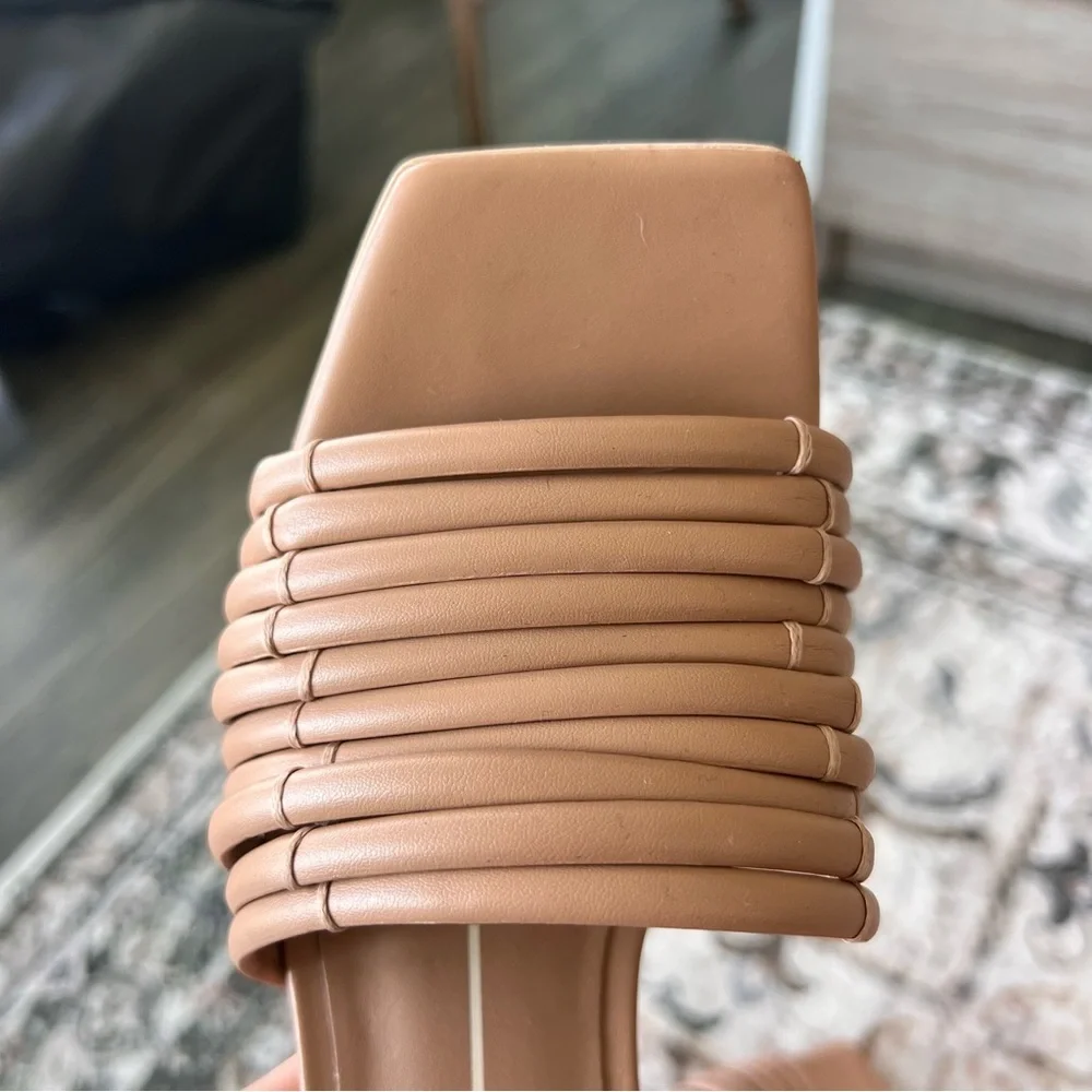 Dolce Vita Priana Heeled Sandal - Picture 8 of 9